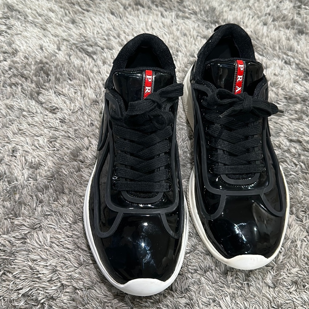 Original Prada Men size 7 1/2 super comfy slightly used no box with serial #